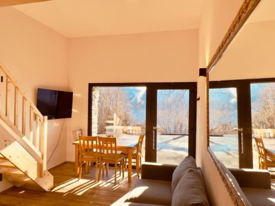 Chic Small New Apartment Up To 4 People, Pets Allowed Lens Exterior foto