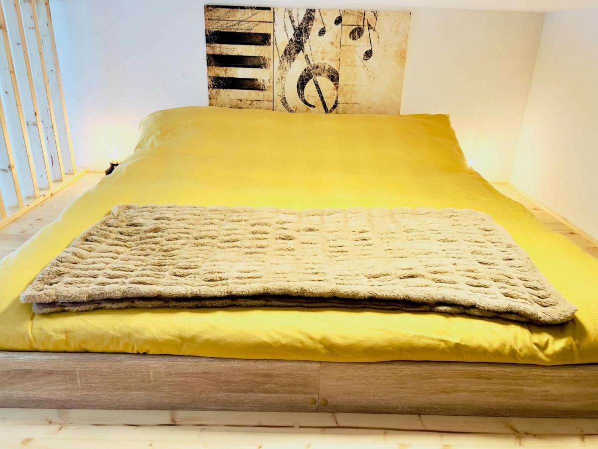 Chic Small New Apartment Up To 4 People, Pets Allowed Lens Exterior foto